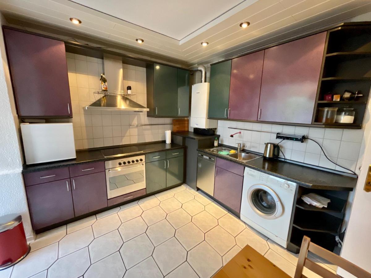 Purple Kitchen - Apartment Mit Grosser Wohnkueche Bremerhaven Ngoại thất bức ảnh