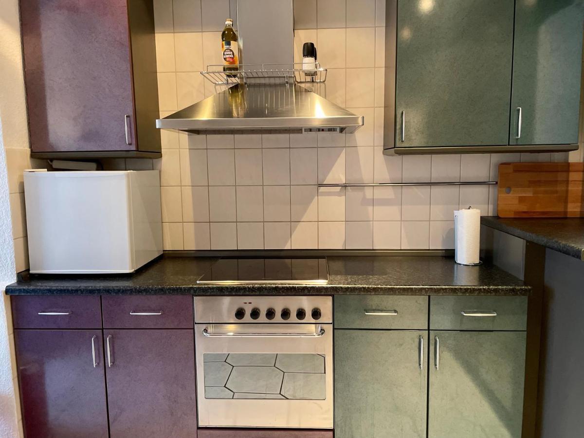 Purple Kitchen - Apartment Mit Grosser Wohnkueche Bremerhaven Ngoại thất bức ảnh